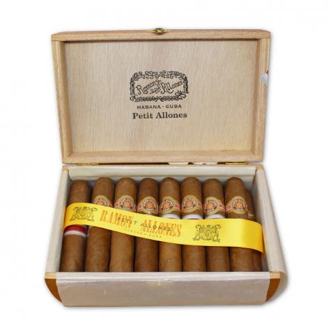 Lot 225 - Ramon Allones Petit Allones