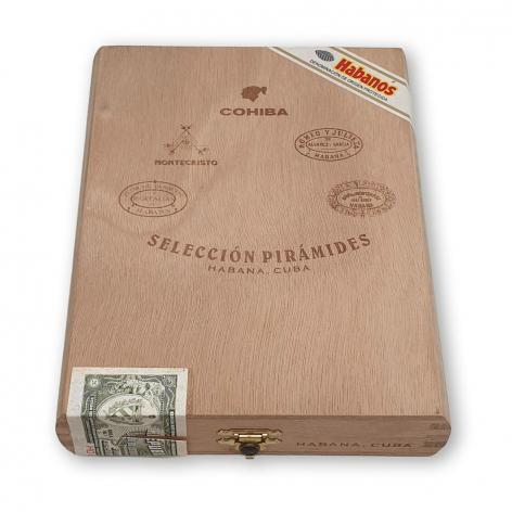 Lot 225 - Seleccion Piramide