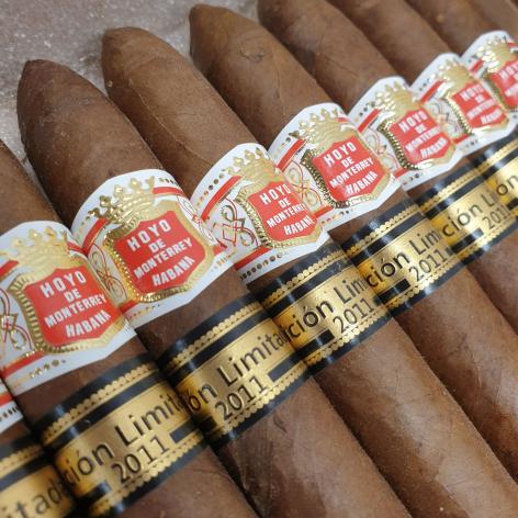 Lot 226 - Hoyo de Monterrey Short Hoyo Piramides 