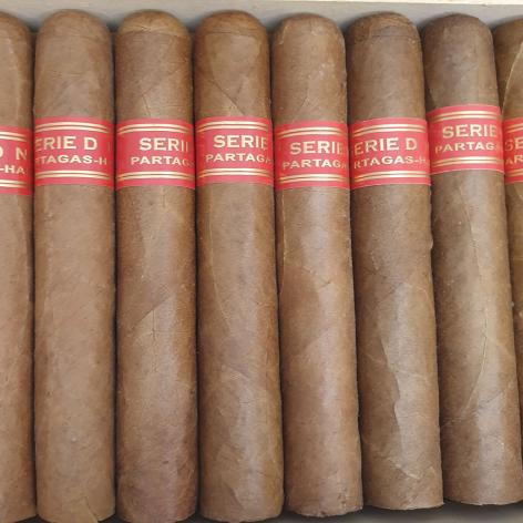 Lot 226 - Partagas Serie D No.4 
