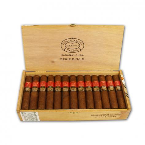 Lot 229 - Partagas Serie D No.5