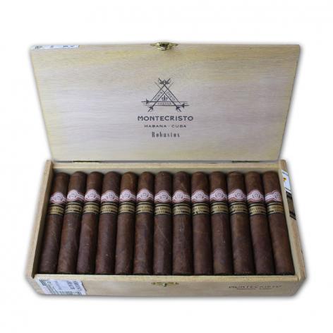 Lot 229 - Montecristo Robustos