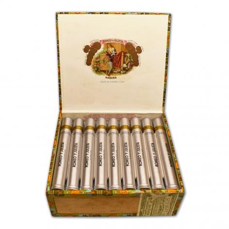 Lot 230 - Romeo y Julieta Churchills