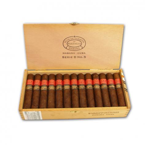 Lot 231 - Partagas Serie D No.5