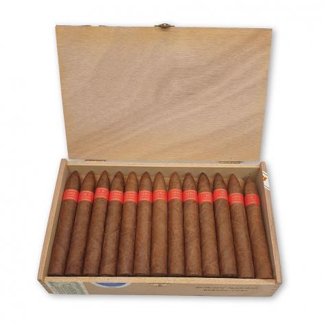 Lot 231 - Partagas Serie P No 2 