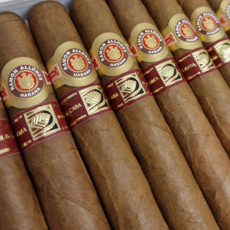 Lot 231 - Ramon Allones Superiores