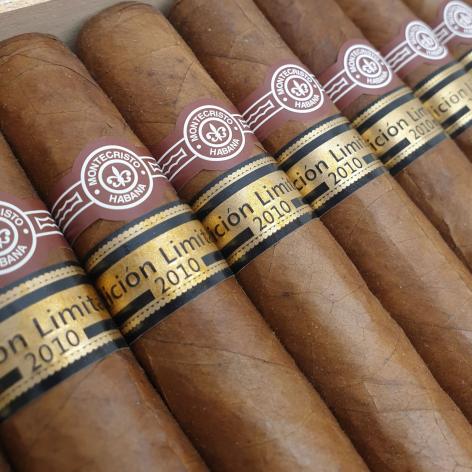 Lot 234 - Montecristo Grand Edmundo