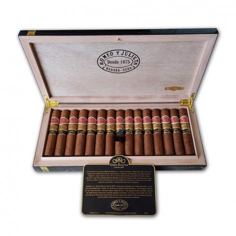 Lot 235 - Romeo y Julieta Wide Churchills Gran Reserva