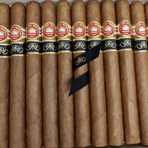 Lot 235 - H.Upmann Sir Winston Gran Reserva