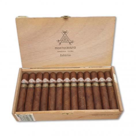 Lot 236 - Montecristo Robustos