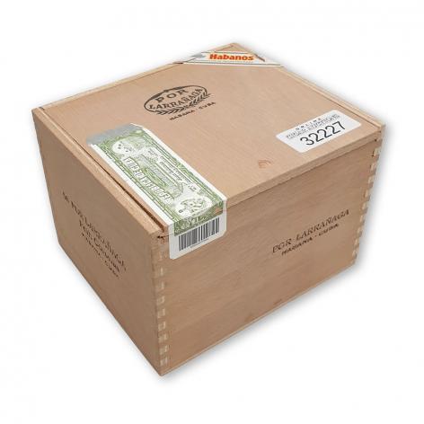 Lot 238 - Por Larranaga Petit Coronas 