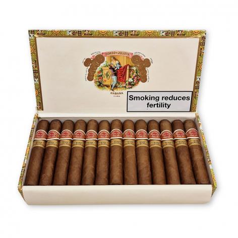 Lot 238 - Romeo y Julieta Wide Churchills