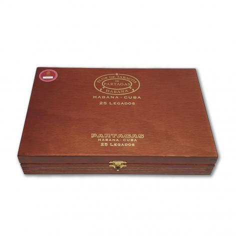 Lot 239 - Partagas Legados