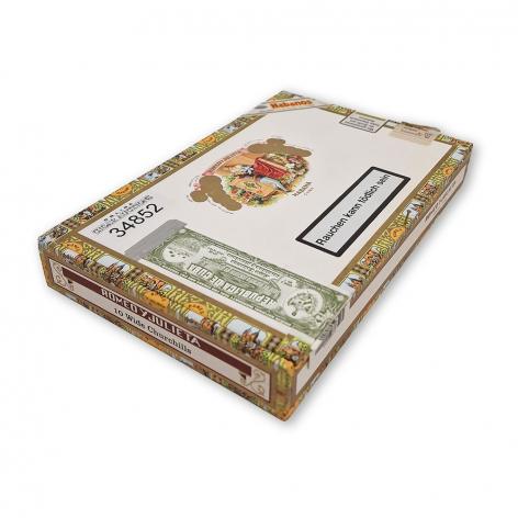 Lot 239 - Romeo y Julieta Wide Churchills