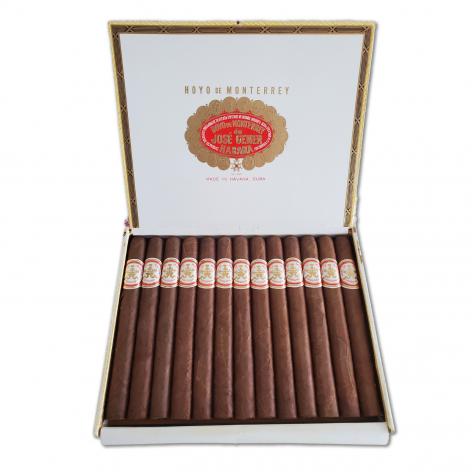 Lot 23 - Hoyo de Monterrey Churchills