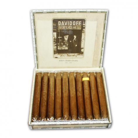 Lot 31 - Davidoff Diademas Finas 100th Anniversary