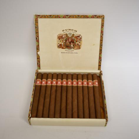 Lot 240 - Punch Double corona