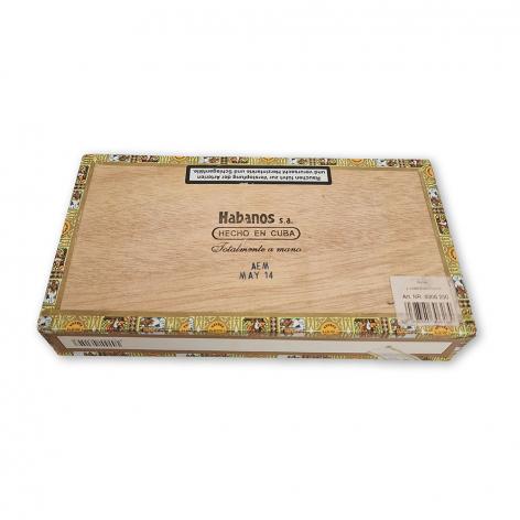 Lot 240 - Romeo y Julieta Wide Churchills