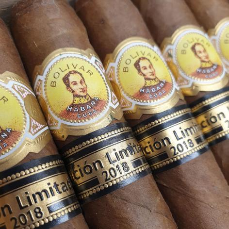 Lot 241 - Bolivar Soberano 
