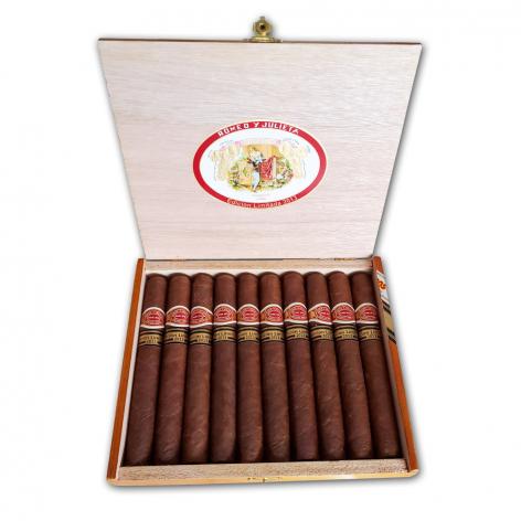 Lot 241 - Romeo y Julieta Cedros De Luxe