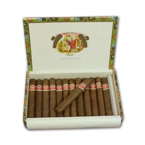 Lot 95 - Romeo y Julieta Tres Petit Coronas