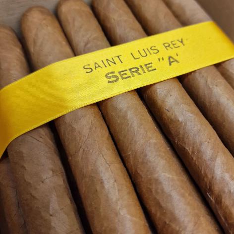 Lot 243 - Saint Luis Rey Serie A
