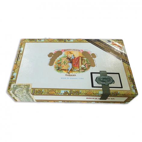 Lot 244 - Romeo y Julieta Escudos 