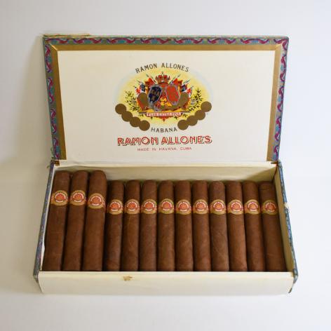 Lot 245 - Ramon Allones Specially Selected