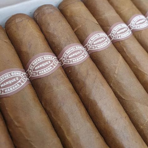 Lot 245 - Rafael Gonzalez Petit coronas 