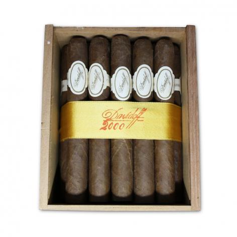 Lot 245 - Davidoff 2000