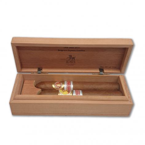 Lot 246 - Ramon Allones Hunters & Frankau 225 Aniversario