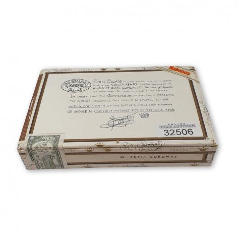 Lot 246 - Rafael Gonzalez Petit coronas 