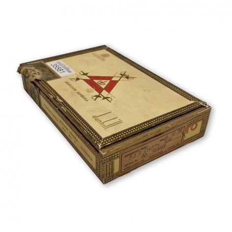 Lot 247 - Dunhill Montecristo Seleccion Suprema No. 4