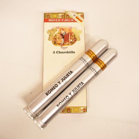 Lot 249 - Romeo y Julieta Churchills