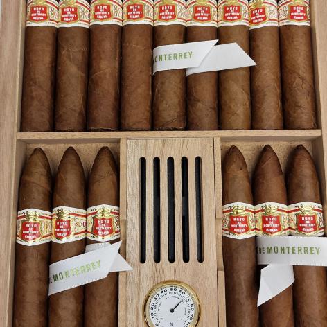 Lot 249 - Hoyo de Monterrey Petit Belicosos Travel Humidor
