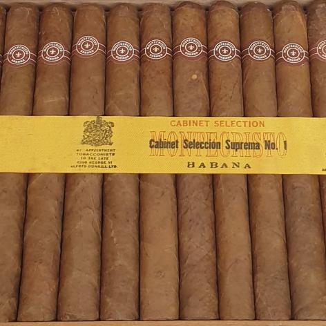 Lot 250 - Dunhill Montecristo Seleccion Suprema No. 1