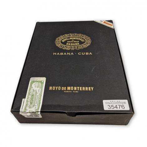 Lot 250 - Hoyo de Monterrey Petit Belicosos Travel Humidor