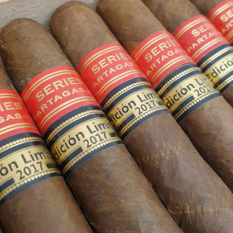Lot 251 - Partagas Serie No. 1 