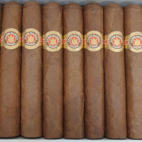Lot 253 - Ramon Allones Specially Selected