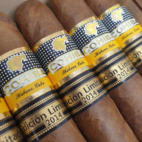Lot 255 - Cohiba Robustos Supremos 