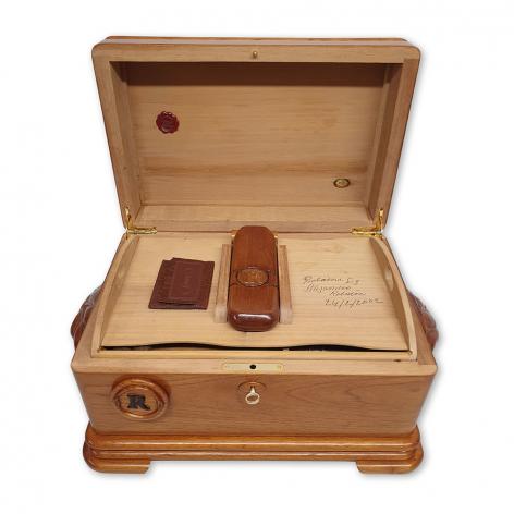 Lot 255 - Vegas Robaina 83 Anniversary humidor