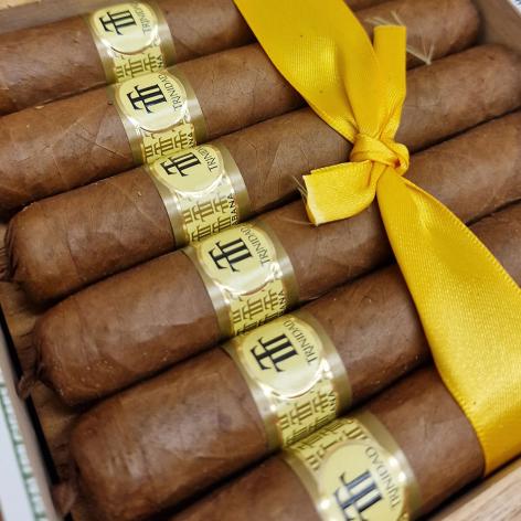 Lot 257 - Trinidad Robustos T