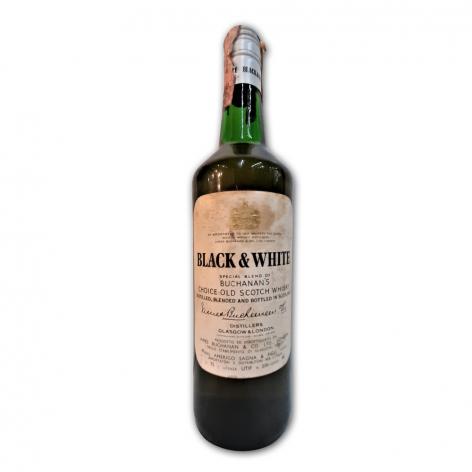 Lot 258 - Black & White Buchanans Choice Old Scotch Whisky 1960's