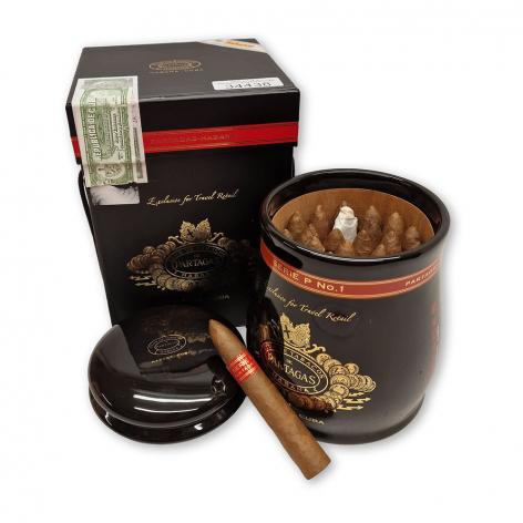 Lot 25 - Partagas Serie P No.1