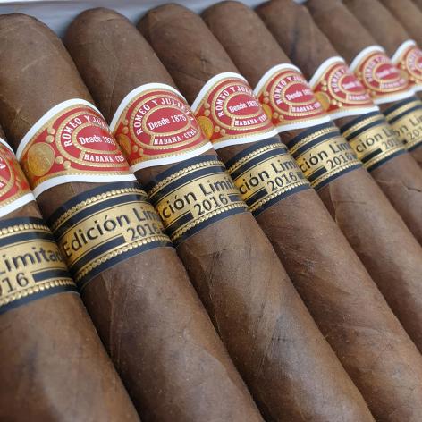 Lot 260 - Romeo y Julieta Capuletos
