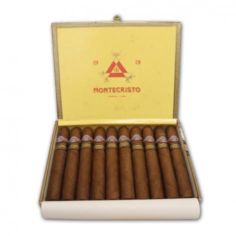 Lot 260 - Montecristo 520