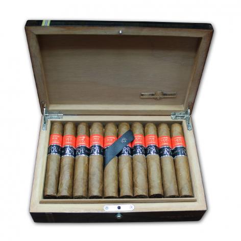 Lot 261 - Partagas Serie D No. 4 Reserva