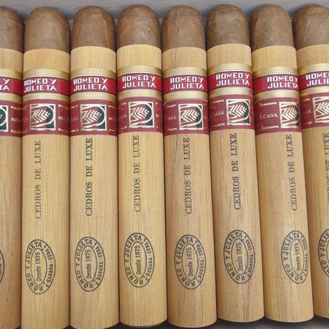 Lot 263 - Romeo y Julieta Cedros De Luxe