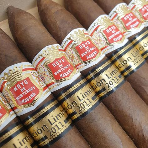 Lot 263 - Hoyo de Monterrey Short Hoyo Piramides 