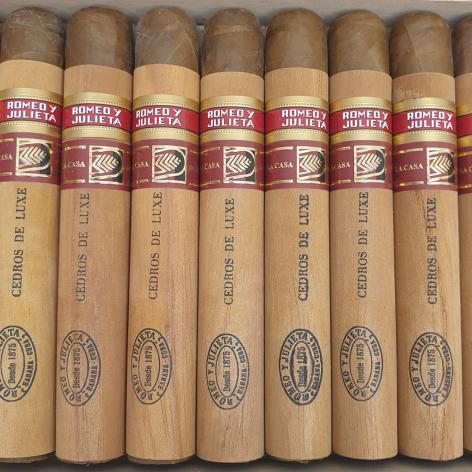 Lot 264 - Romeo y Julieta Cedros De Luxe